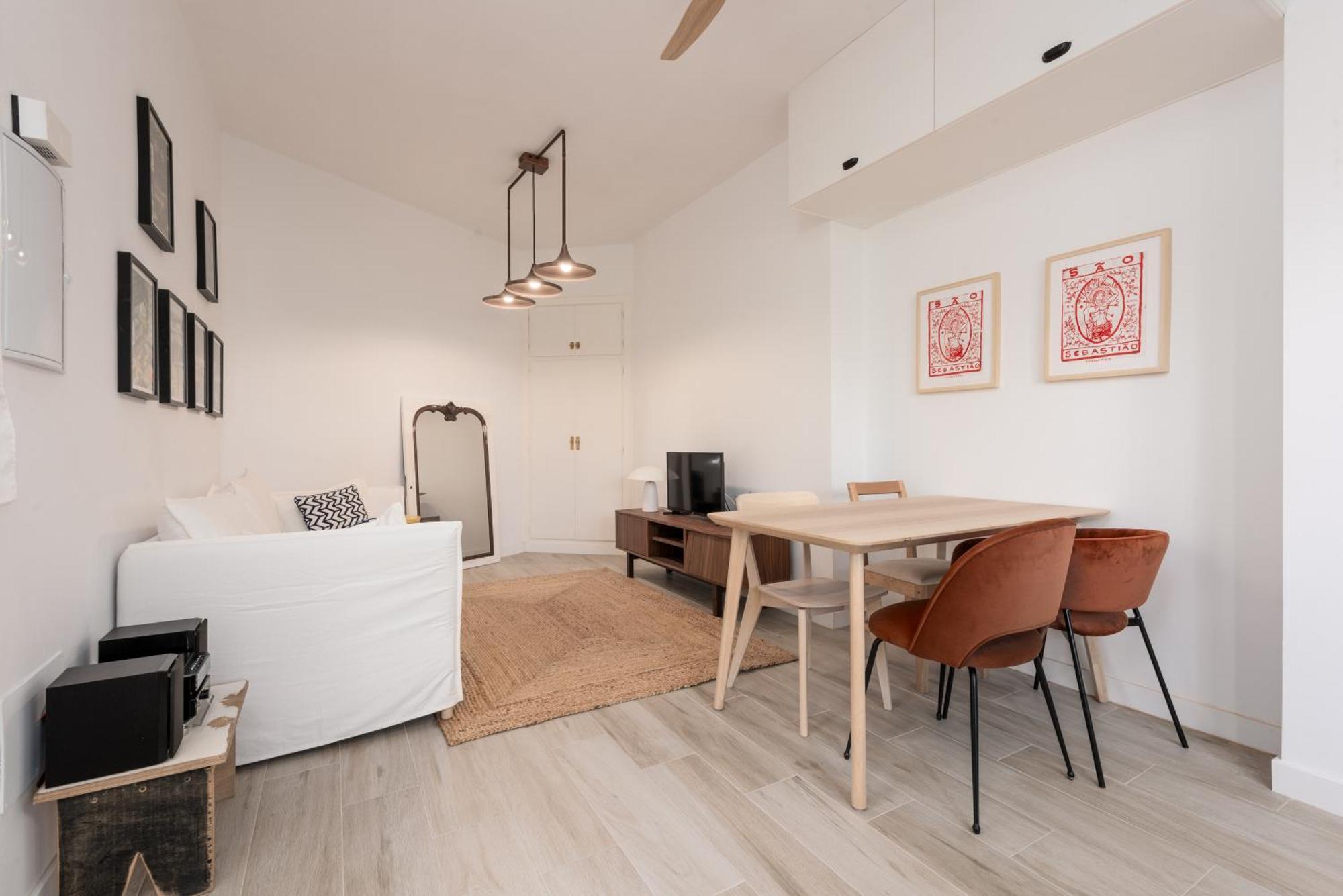 Torreguadiaro Retreat - 2 Min Walk To Apartment San Roque (Andalucia)
